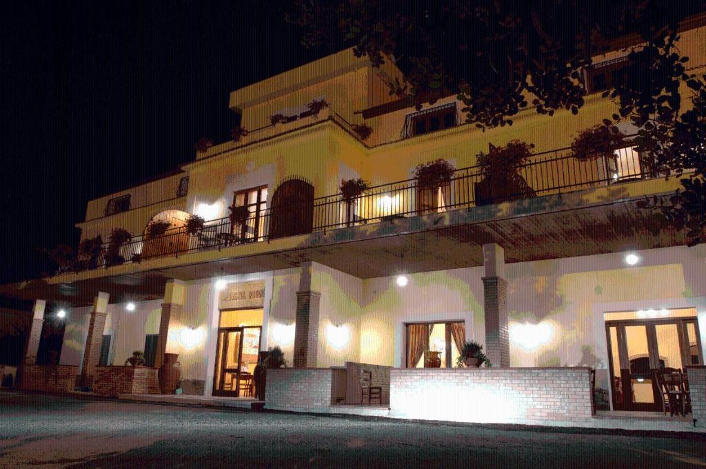 Agriturismo Masseria Feudo Capaccio Esterno foto