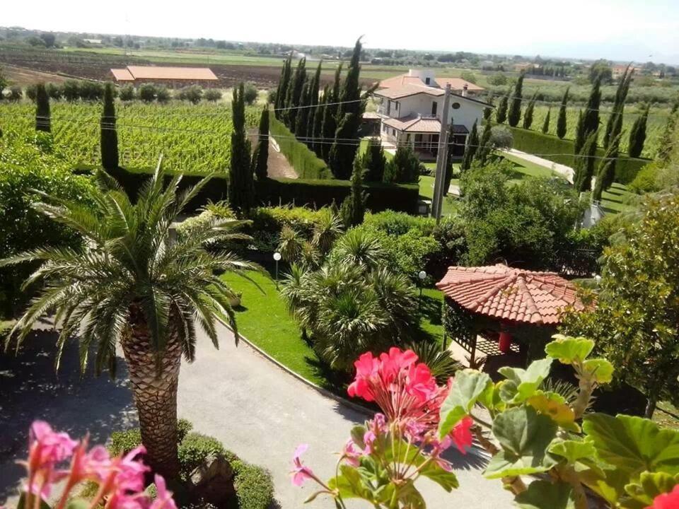 Agriturismo Masseria Feudo Capaccio Esterno foto